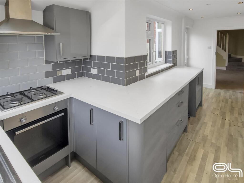 Hawfield Lane, Winshill, Burton on Trent (8).jpg