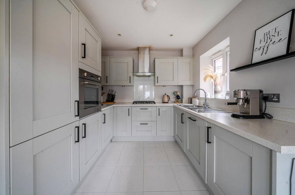 1393773-9-6943f41...