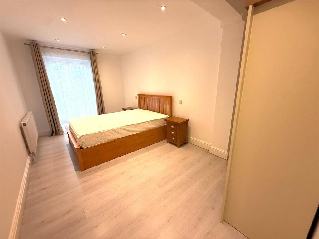 2nd Bed.jpg