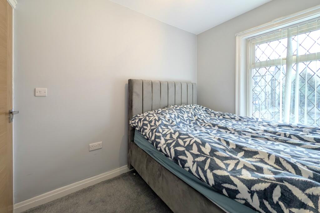 Halifax Road EweMove Brighouse (19)