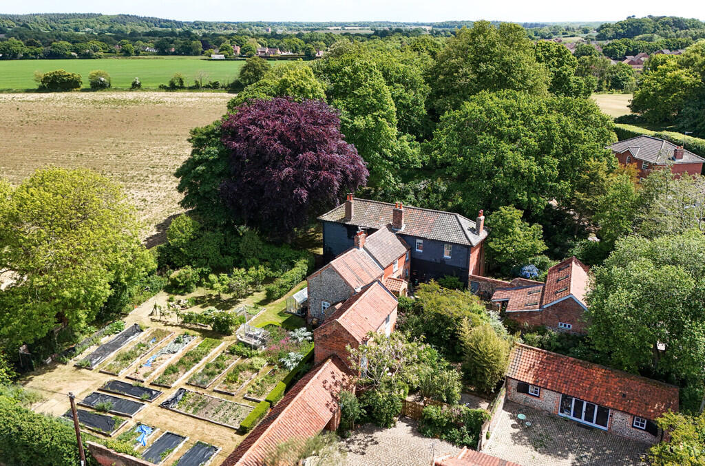 1-682f56a03c9bd-1...