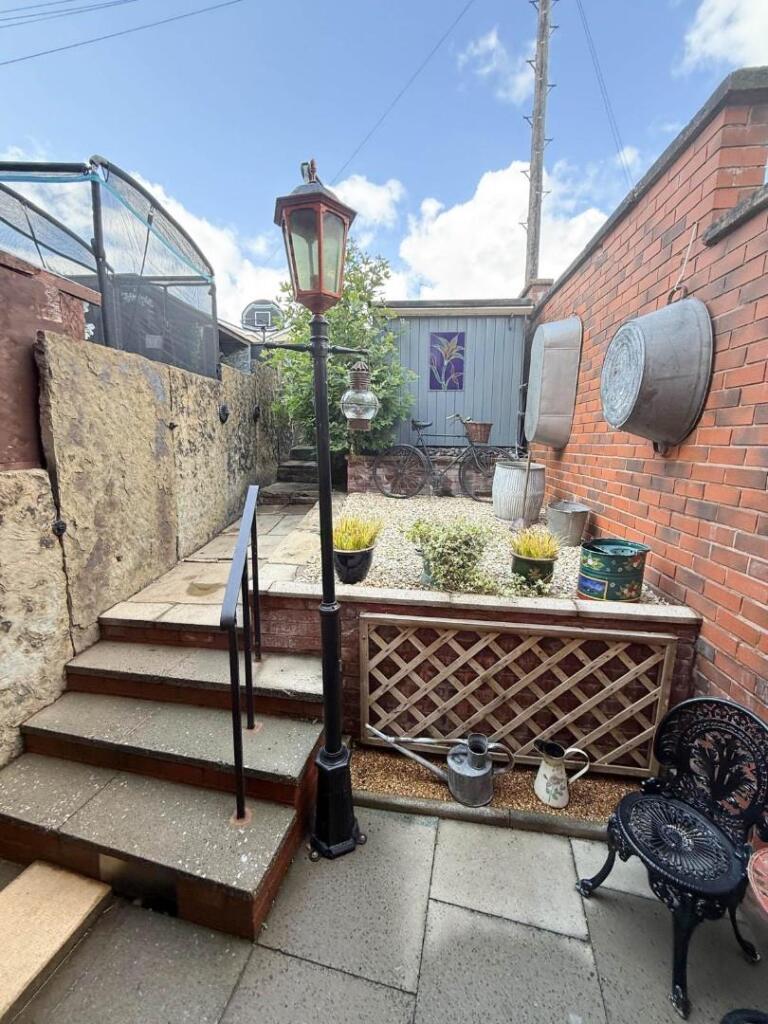 Outside - Rear Patio Garden