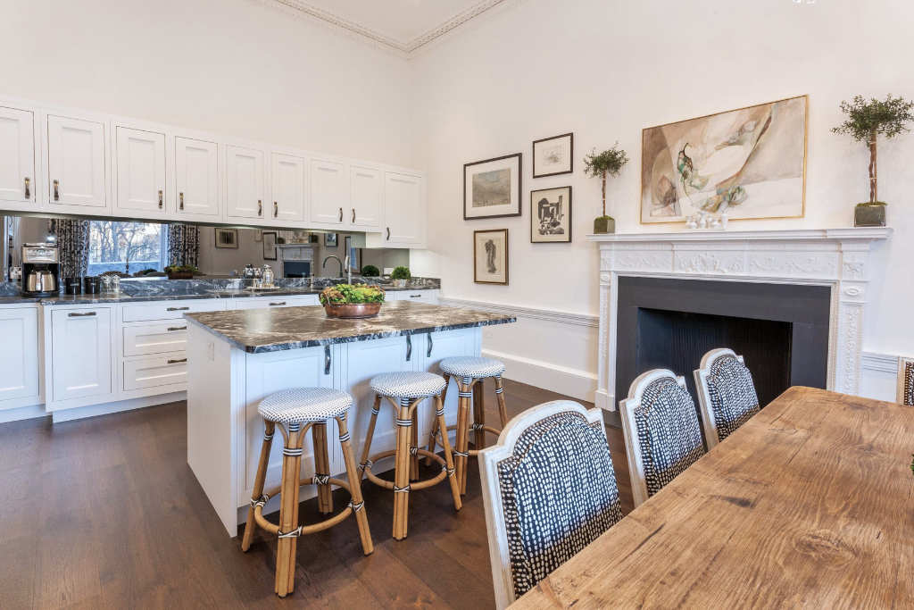 Chef's Kitchen