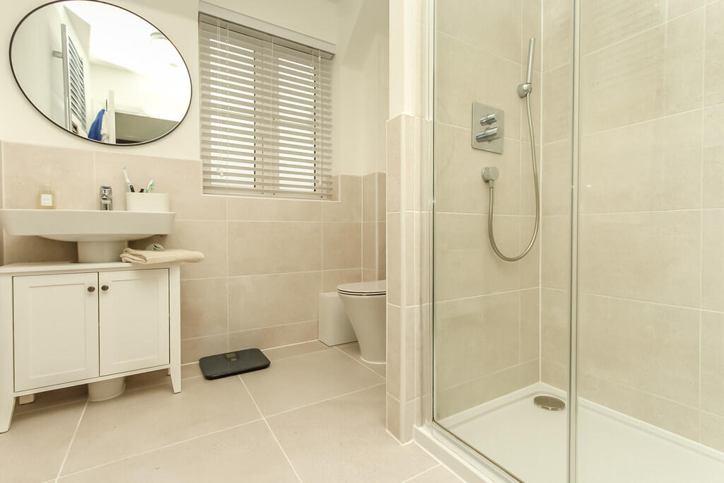 Ensuite Shower Ro...