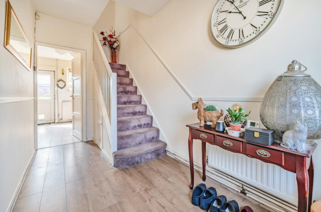 1305719-18-684bed...