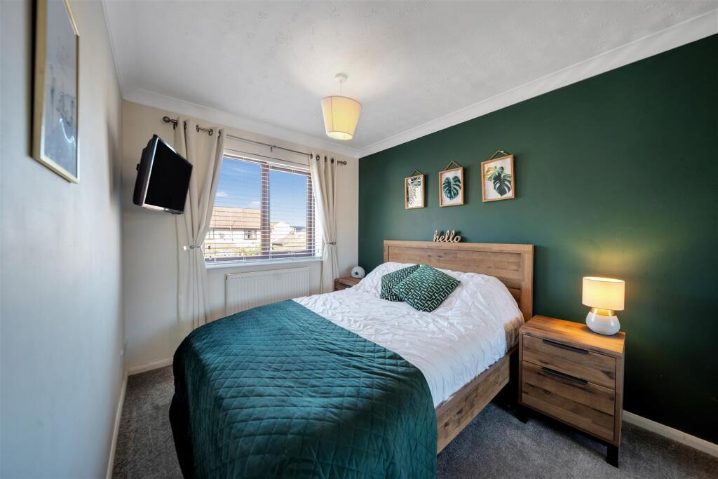 27 Coopers Way-23.jpg