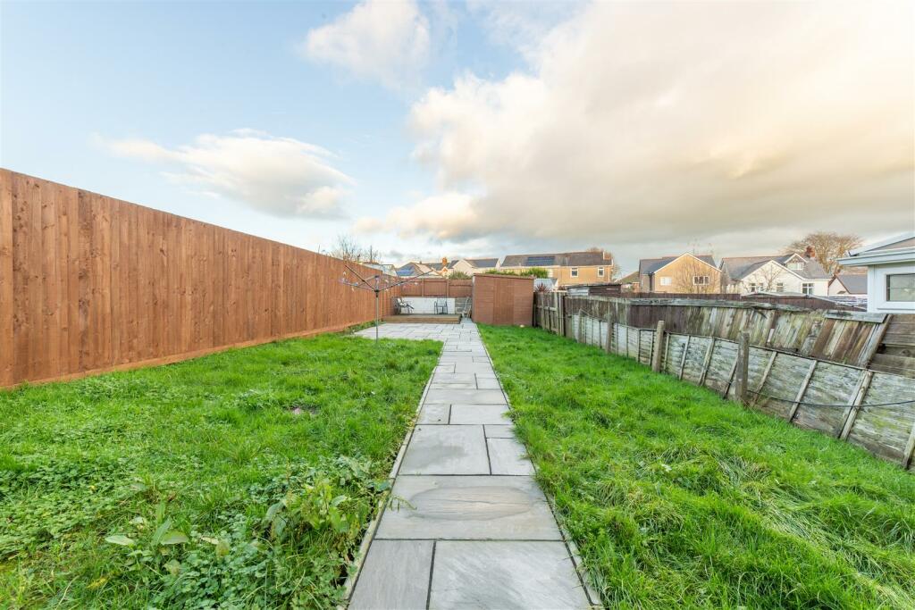 16 Clark Avenue-17.jpg