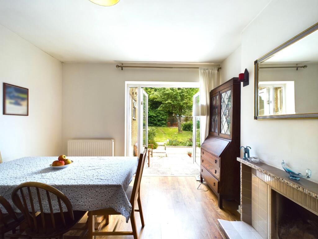 CAM02023G0-PR0054-STILL013