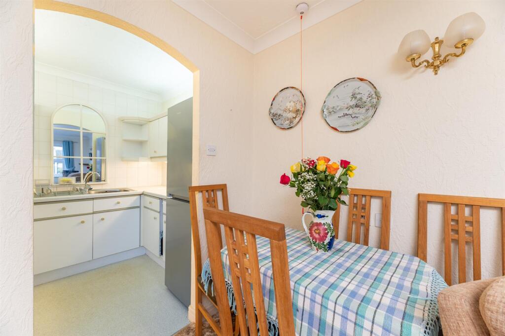 Dining Area To The Kitchen