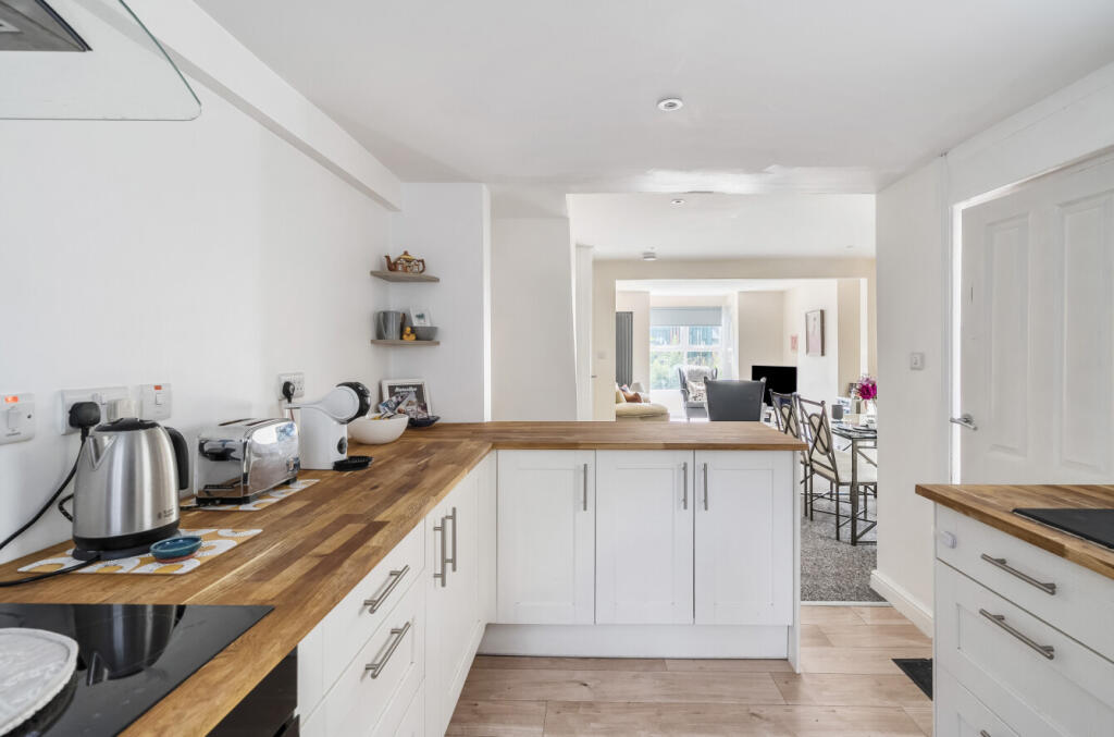 1315448-16-685aea...