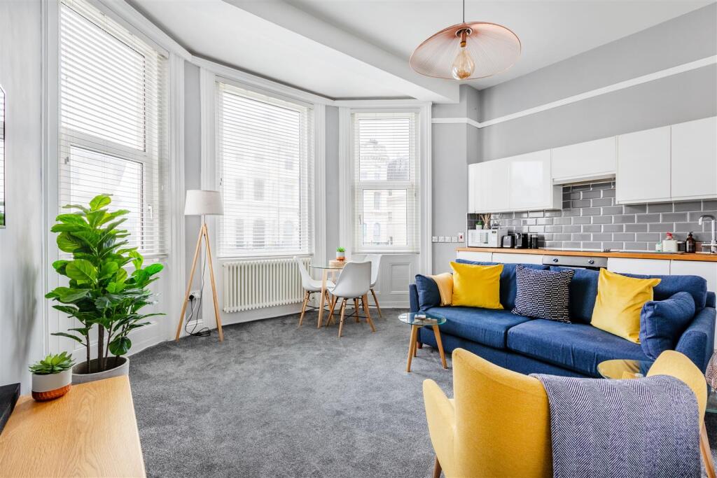 Open-Plan Reception