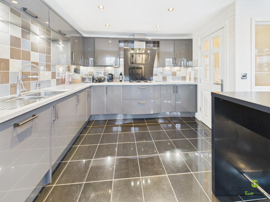 Presented by Clinton at EweMove Bexleyheath and Da