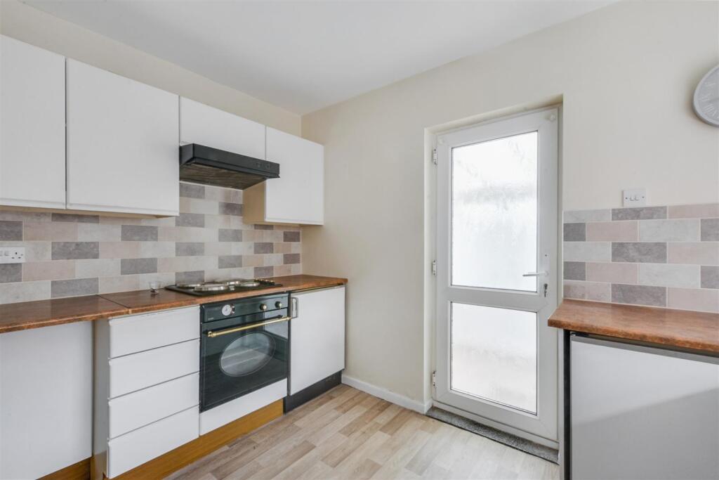 Kitchen_2.jpeg