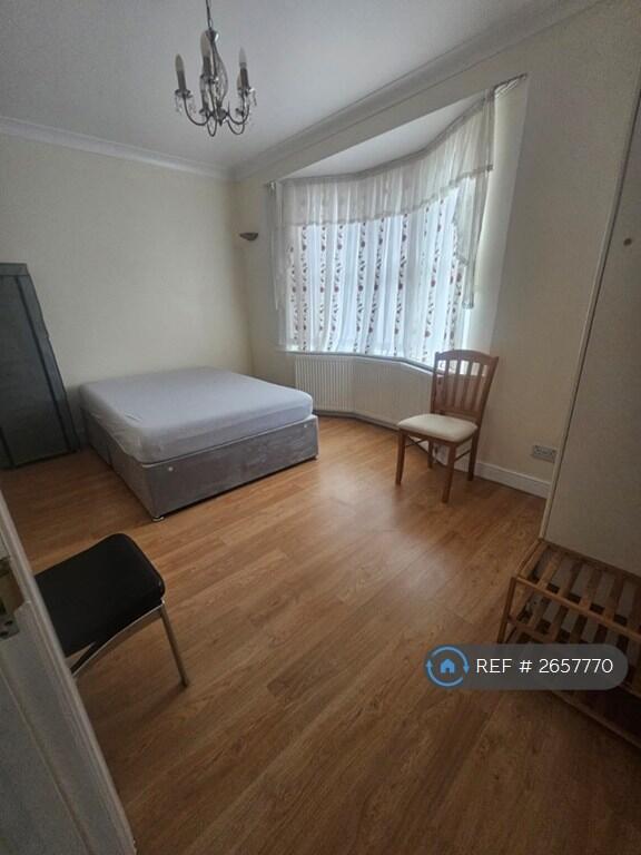 Master Room 1