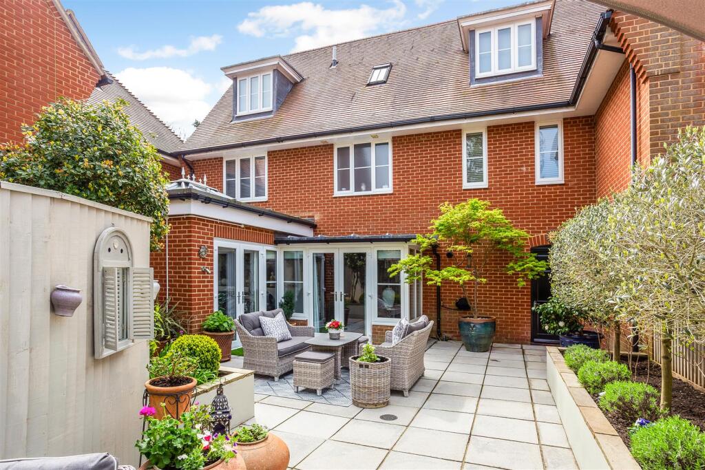 18 Baillie Park 316112 (23).jpg