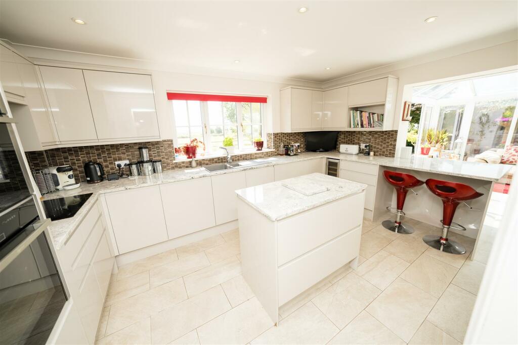 Kitchen Breakfast Room