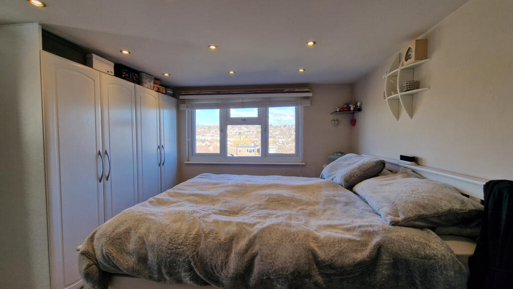 LOFT BEDROOM