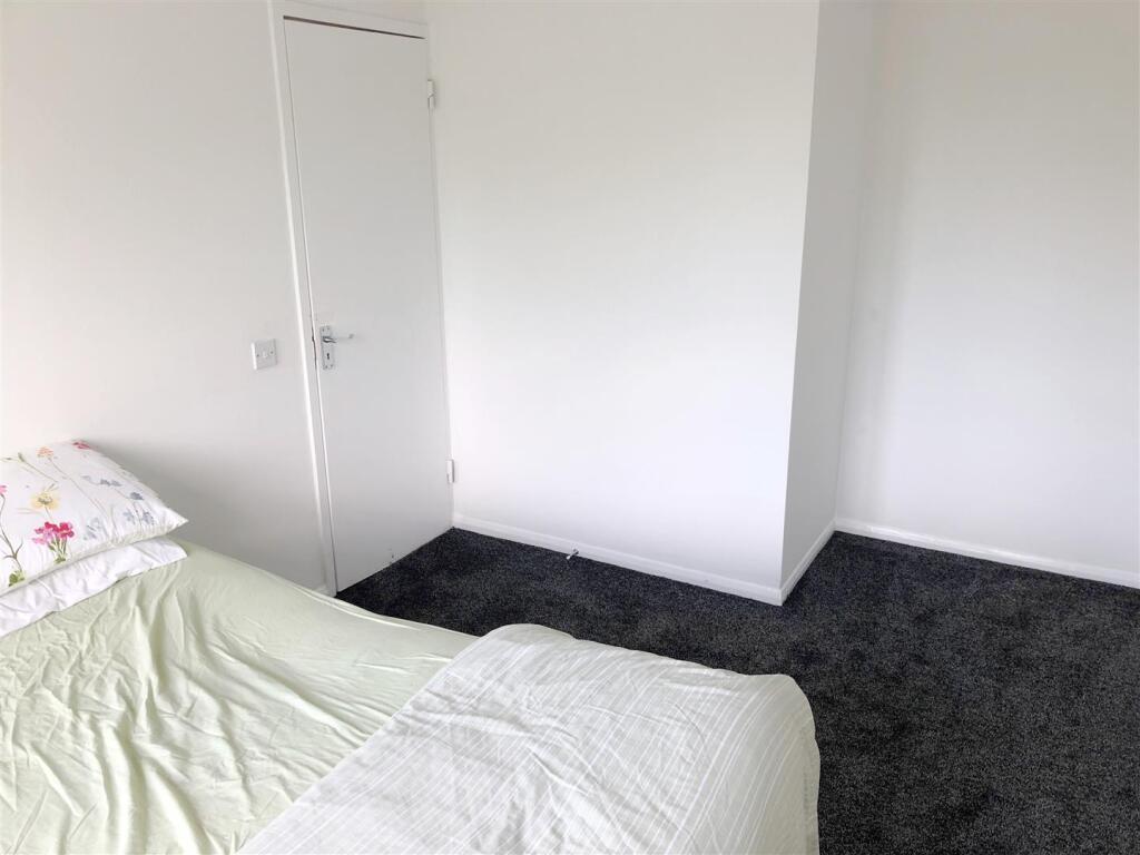 bed 1.5