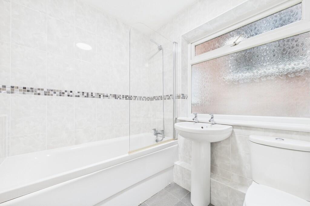 CAM01085G0-PR0629...