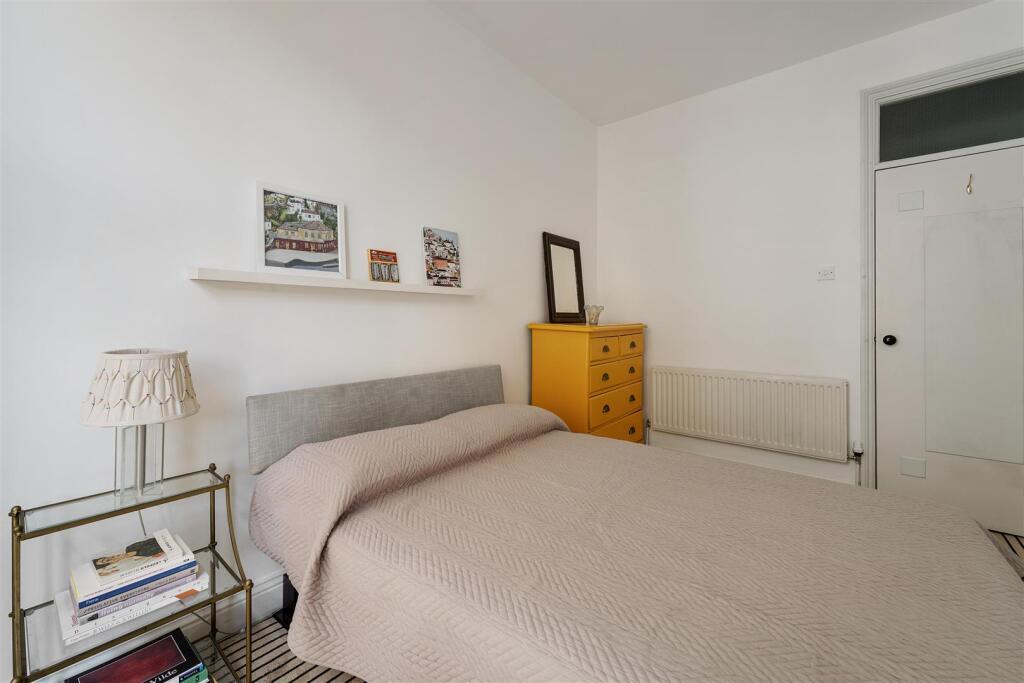 Urswick Road, E9