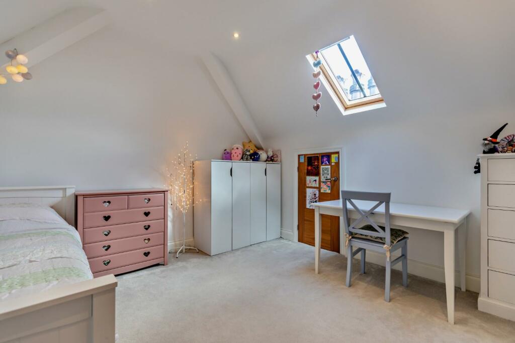 8619803-interior04-800.jpg