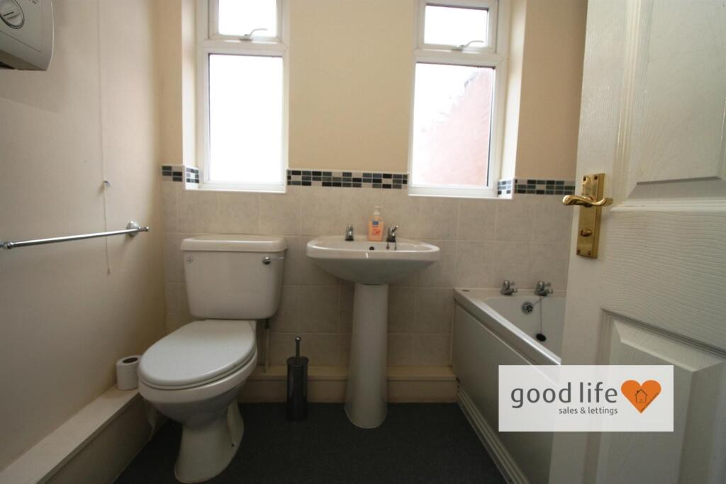 16 villette road internals 00516villetteroad.jpg