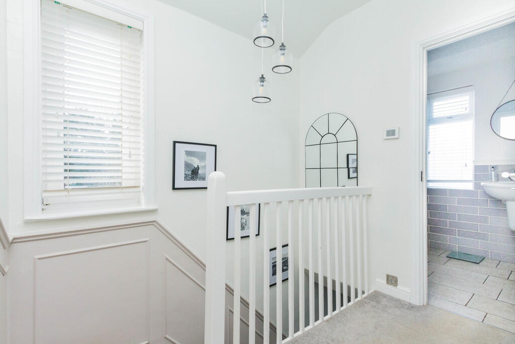 First Floor Landi...