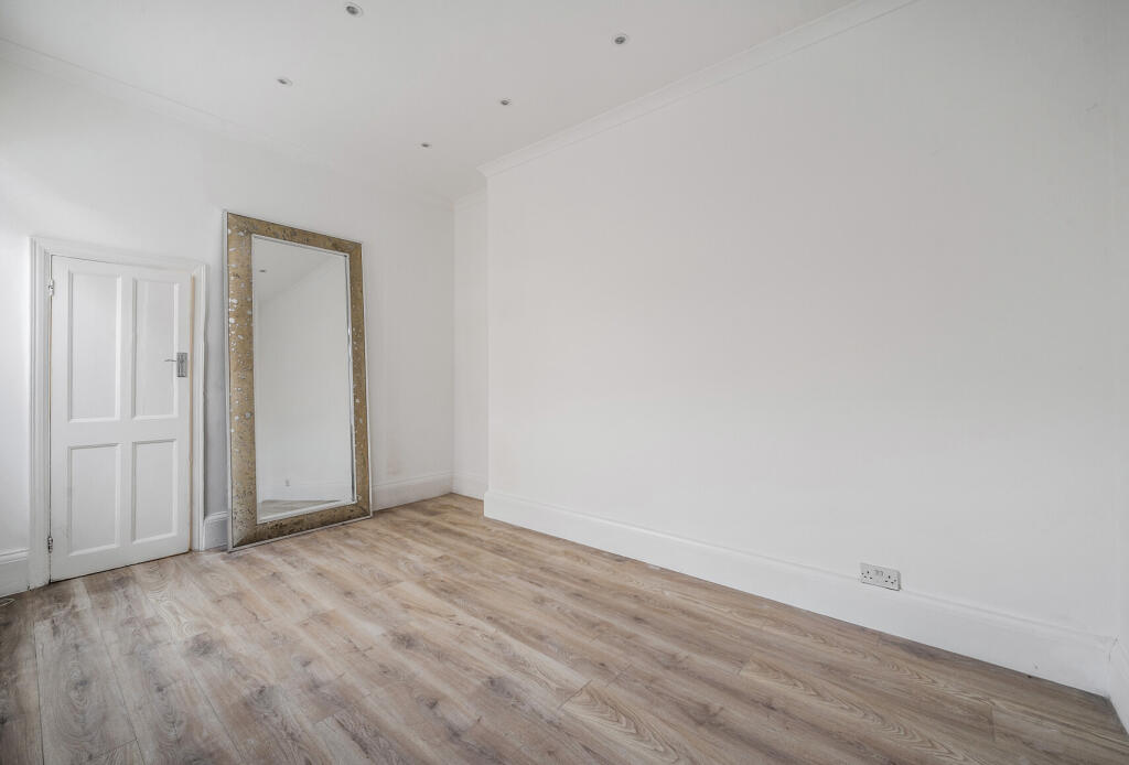 1344490-7-68b01e7...