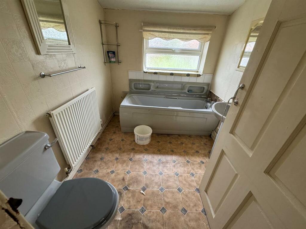 Downstairs Bathroom