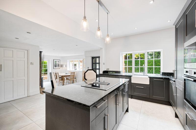 Open plan dining kitchen 
