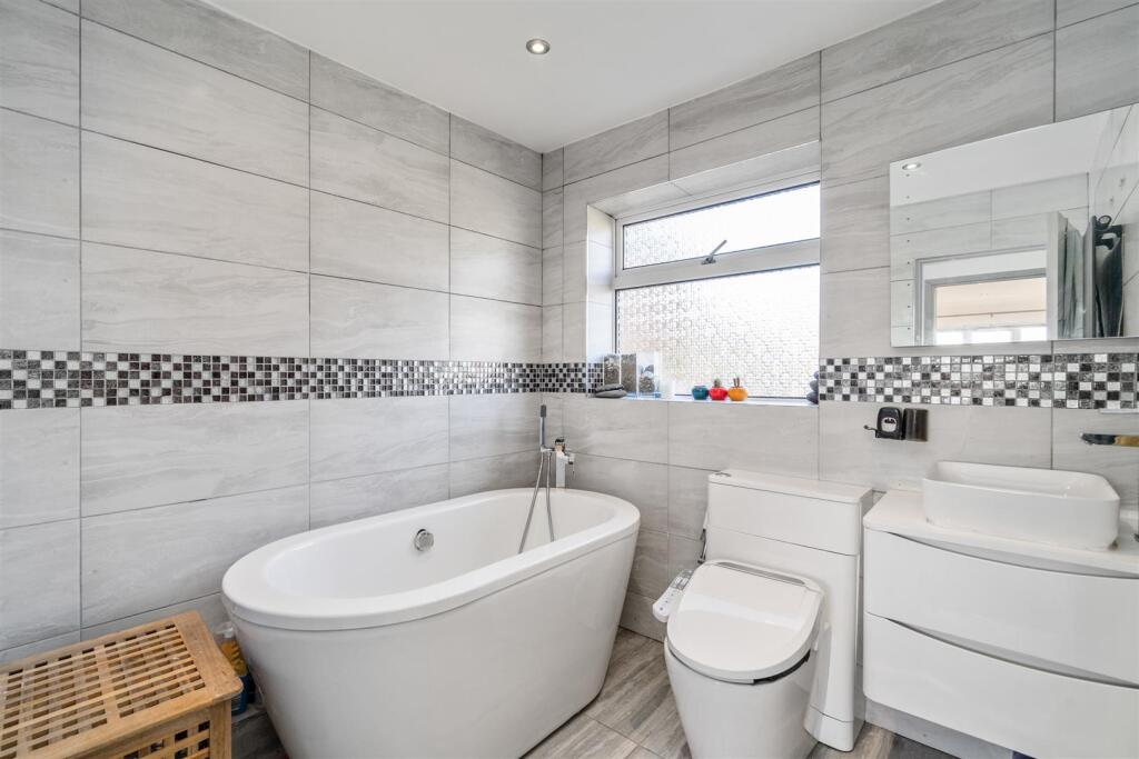 2 High Street_10.jpg