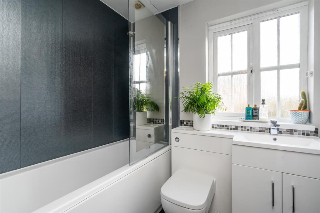 5 Laxton Grove_20.jpg