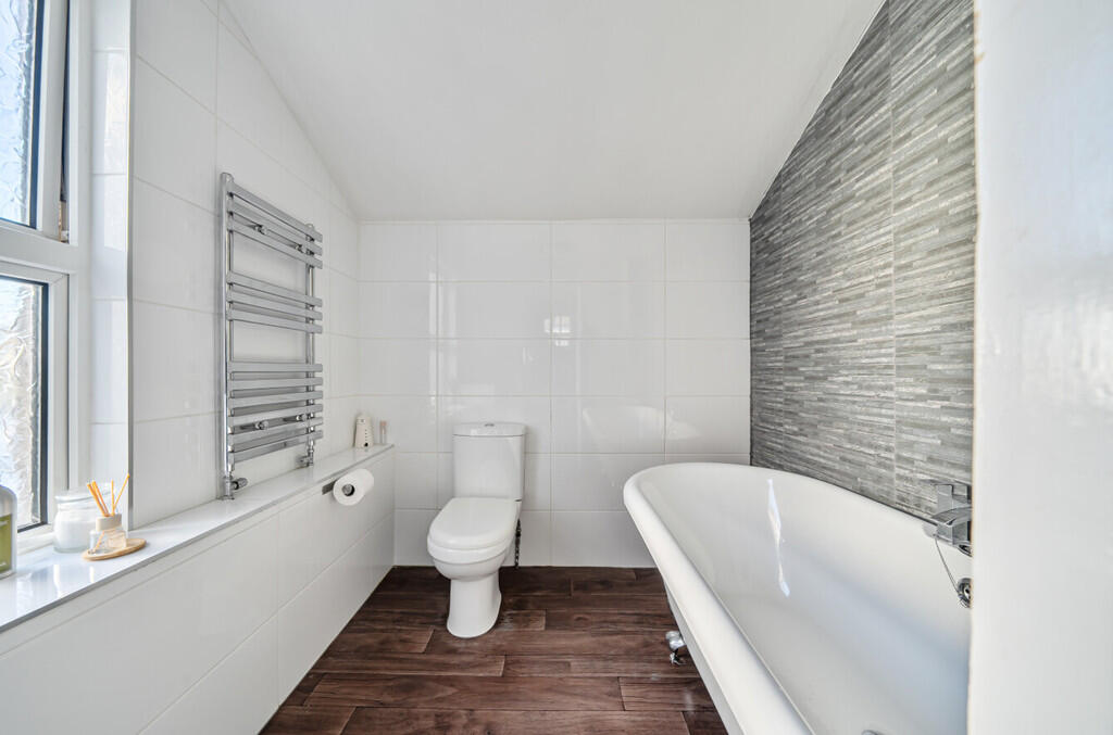 bathroom2