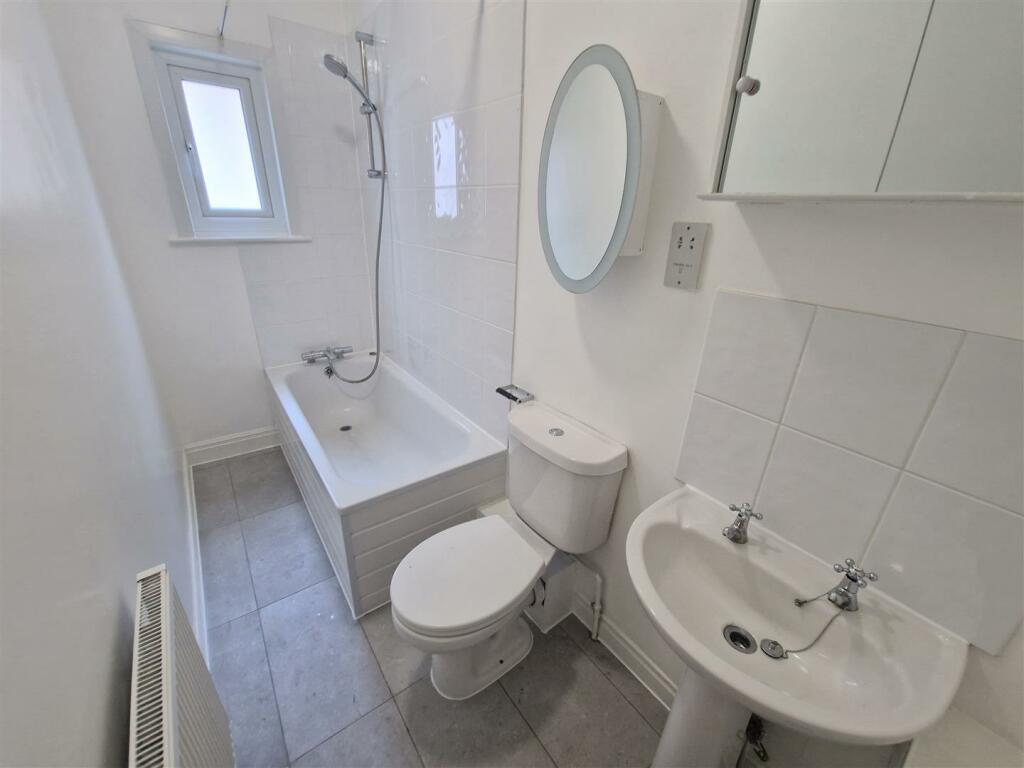Bathroom/W.C.