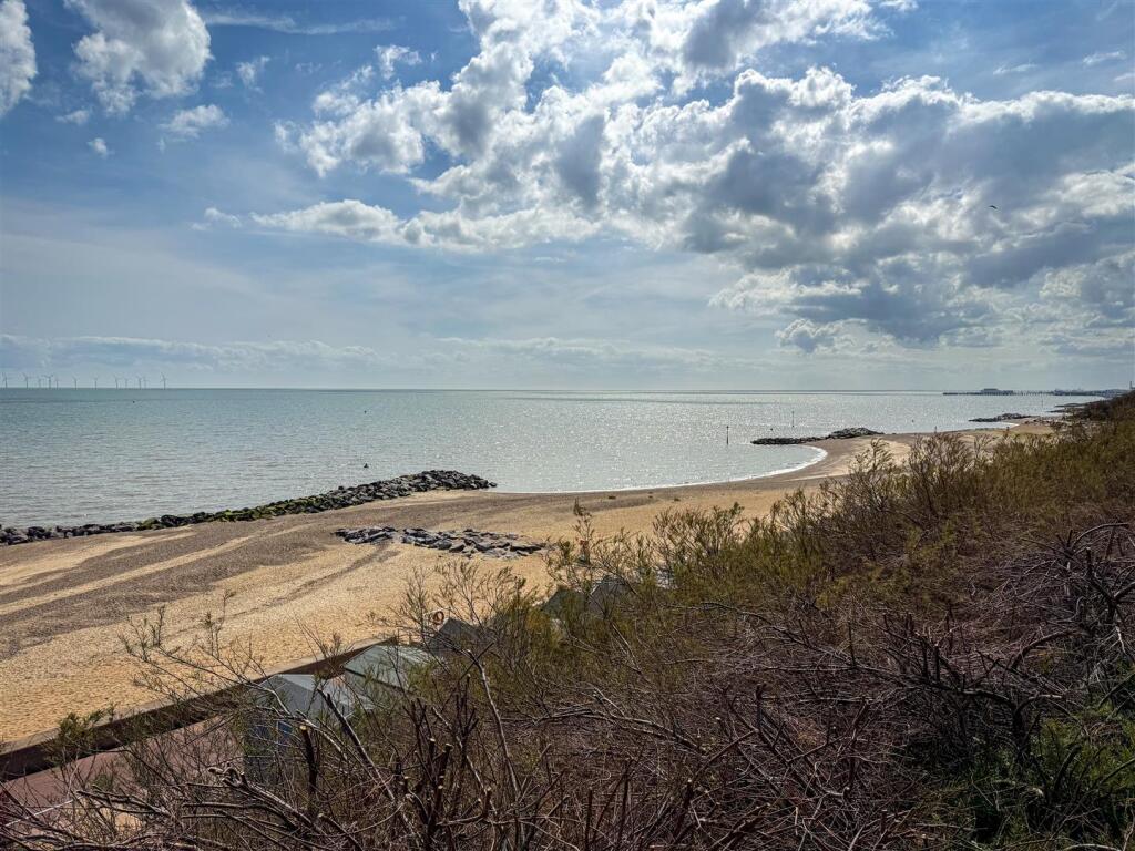 HOLLAND SEA FRONT