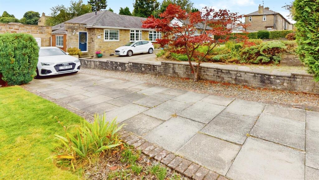 Driveway &amp; Garage