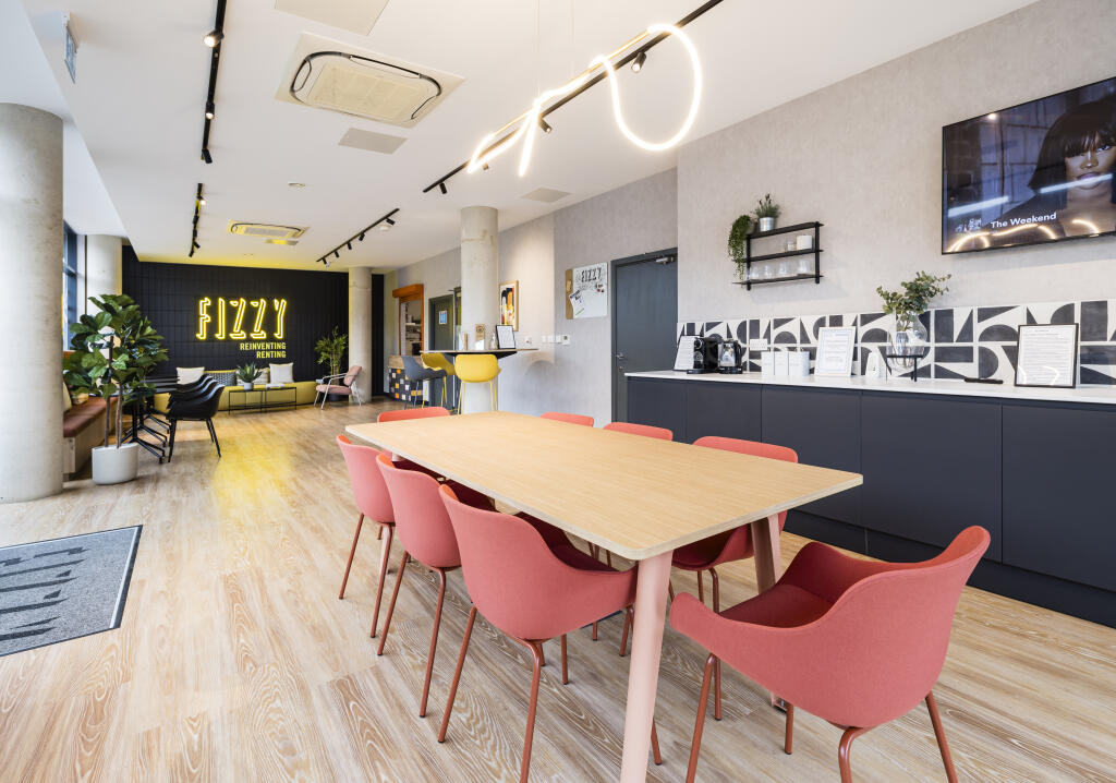 Fizzy Walthamstow 4617 Pano