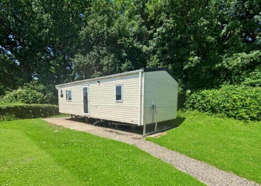 ABI Summerbreeze, Holmans Wood Holiday Park, Chudleigh, Newton Abbot, Devon, TQ13 0DZ