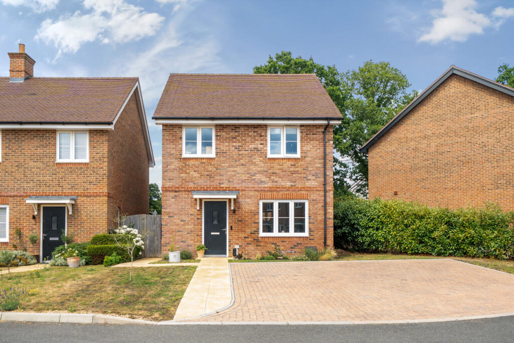 1317858-24-686bee...