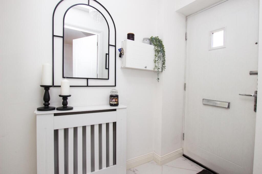 Inveraray Avenue (19).jpg