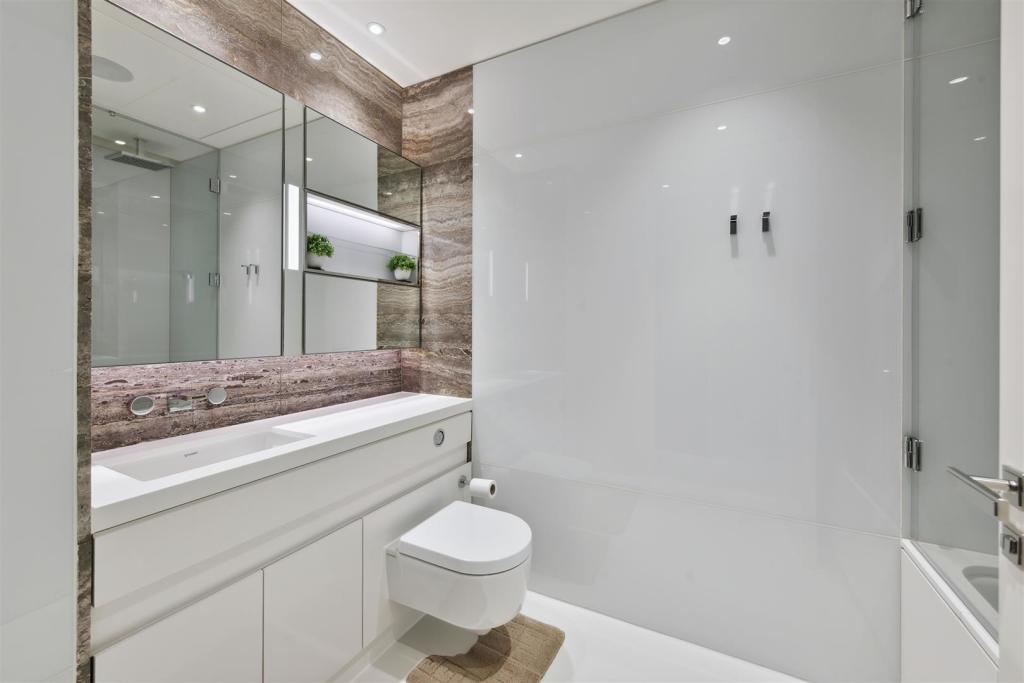 Apartment W703, Riverwalk, 161 Millbank (3).jpg