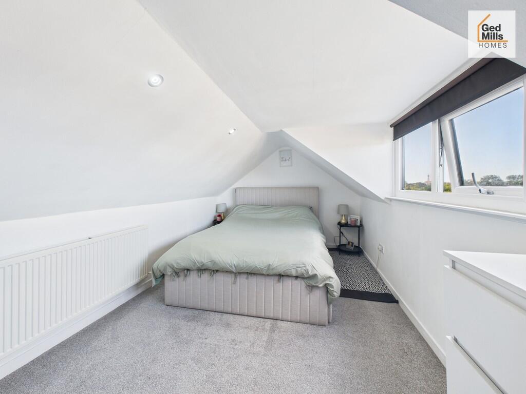 CAM04261G0-PR0100...