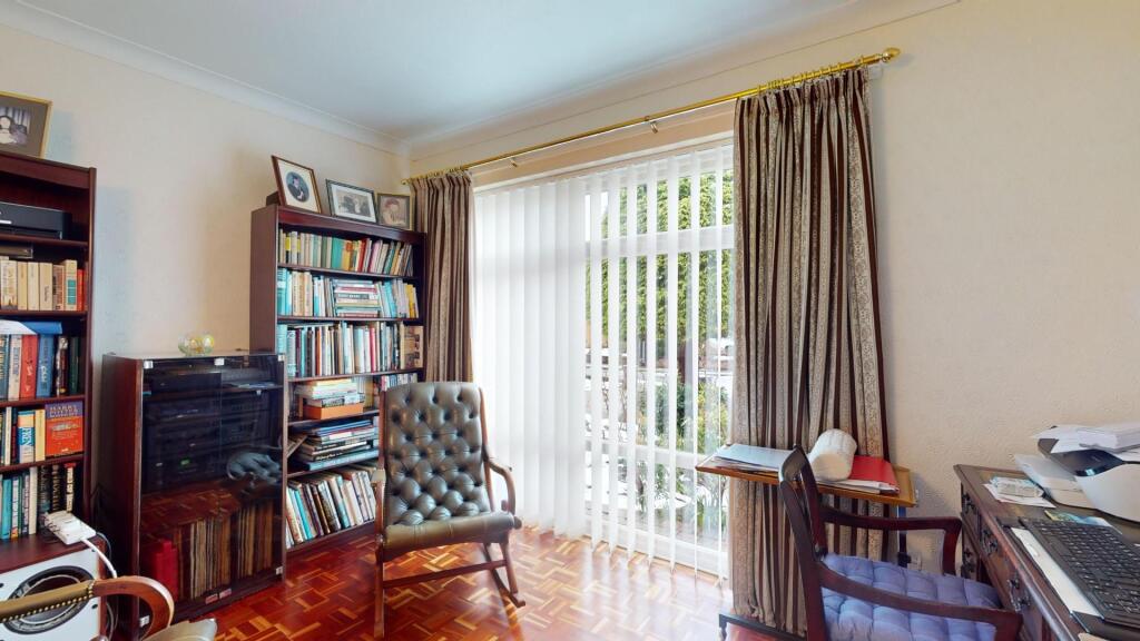 SITTING ROOM