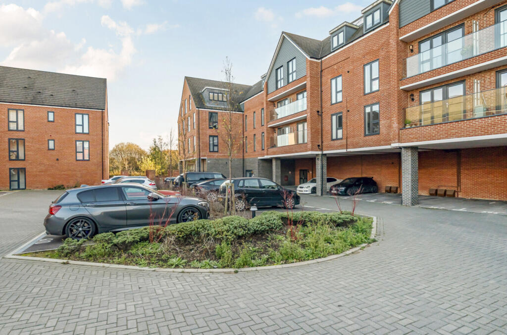 1382385-20-691b47...