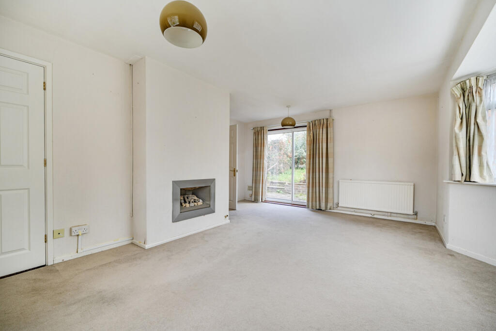 1357962-12-68d3b4...