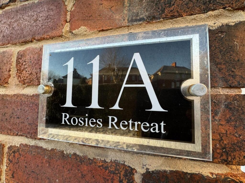 11A ROSIES RETREAT.jpg