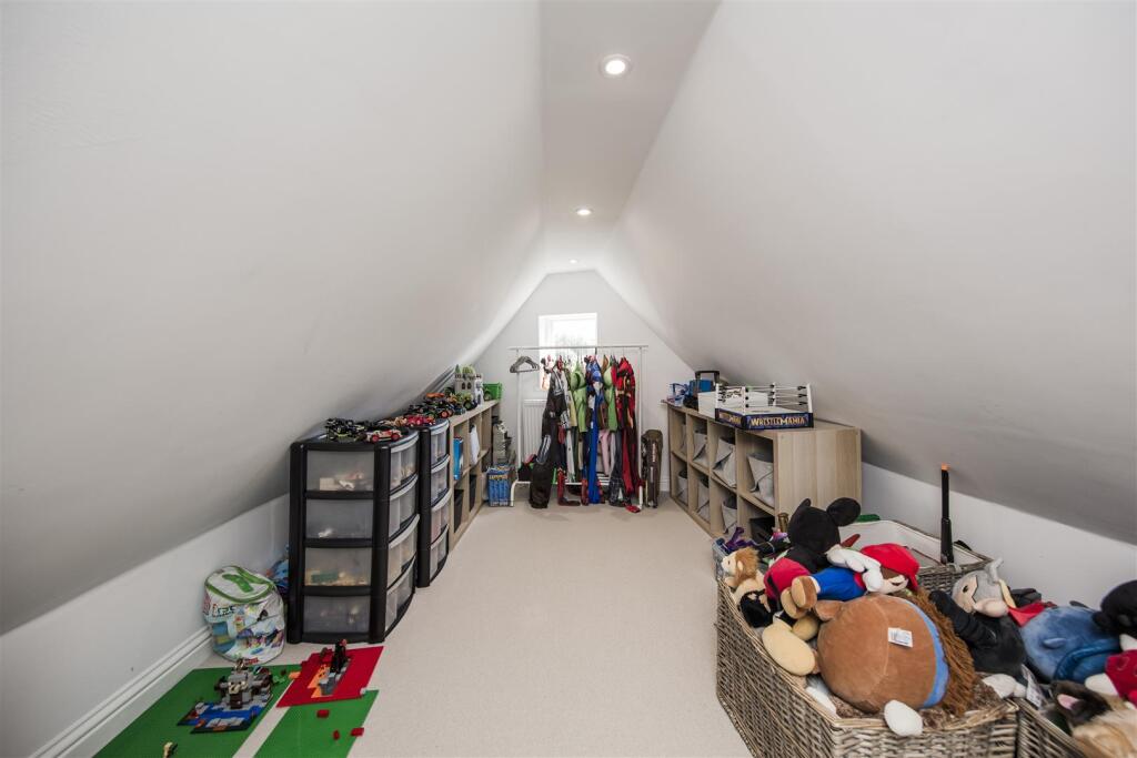 Attic Room / Bedroom