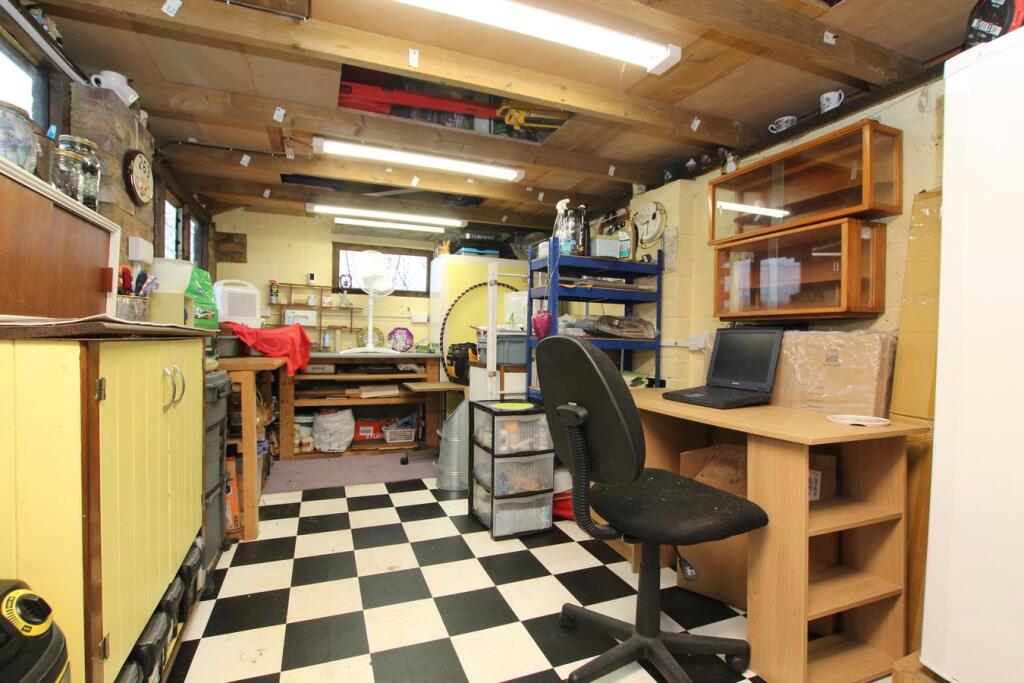Workshop/Office