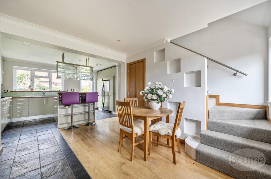 9a5888f5-4b6e-462...