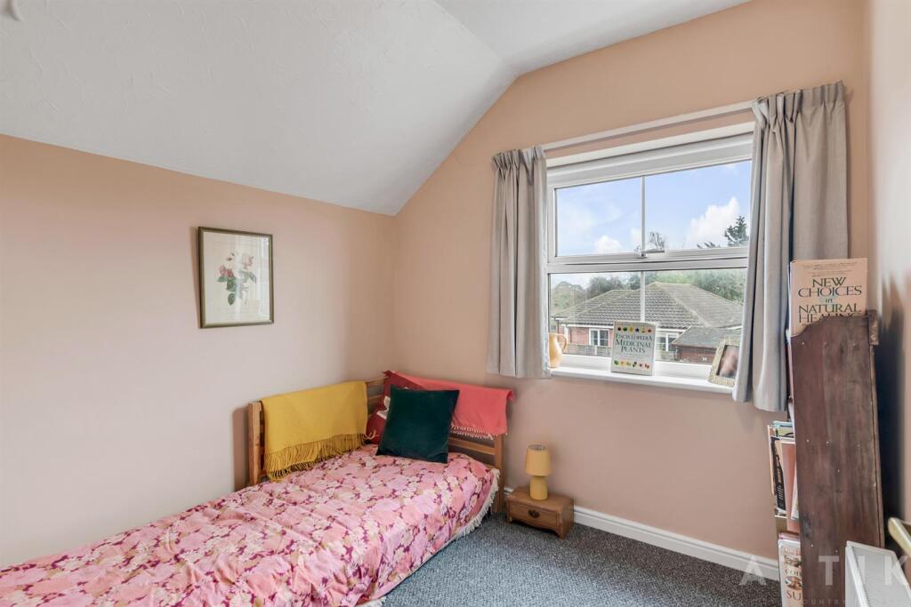 33 Southend Road Bungay NR35 1DN (22).jpg